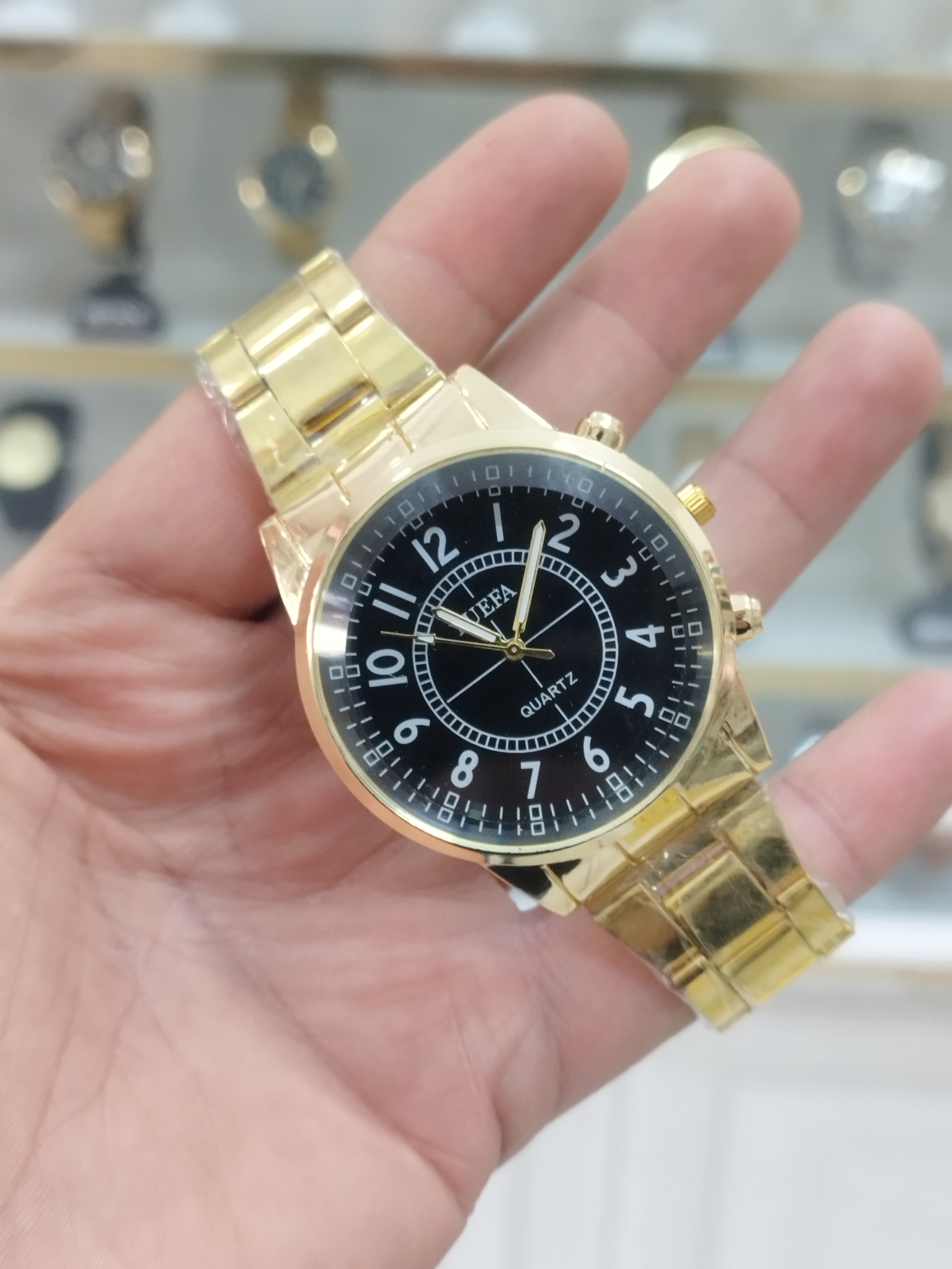 ساعت مردانه بند فلزی استیل به همراه باتری یدک