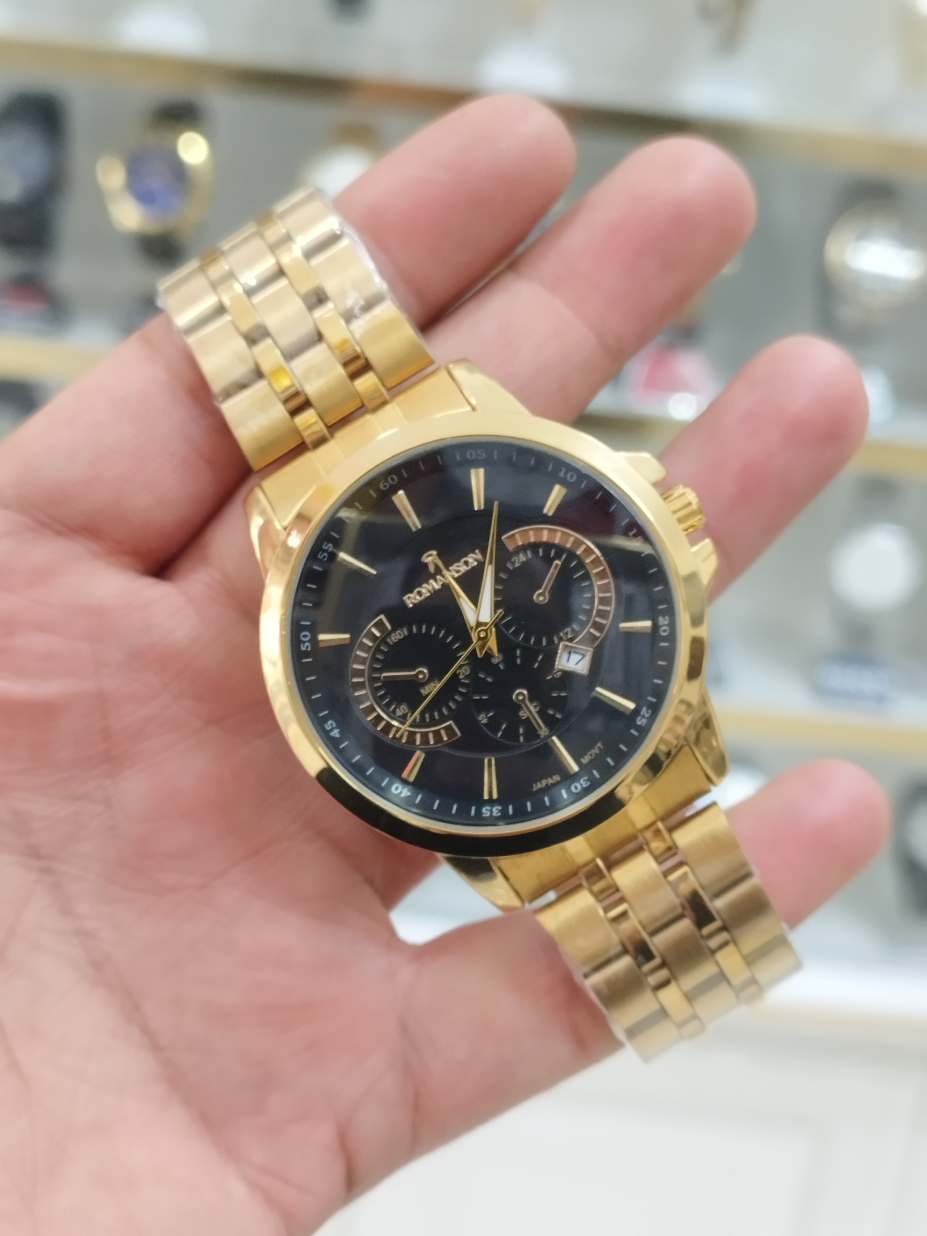 ساعت رومانسون مردانه تقویم دار طرح 3 موتور استیل رنگ ثابت ضد آب همراه با جعبه رایگان و باتری اشانتیون//